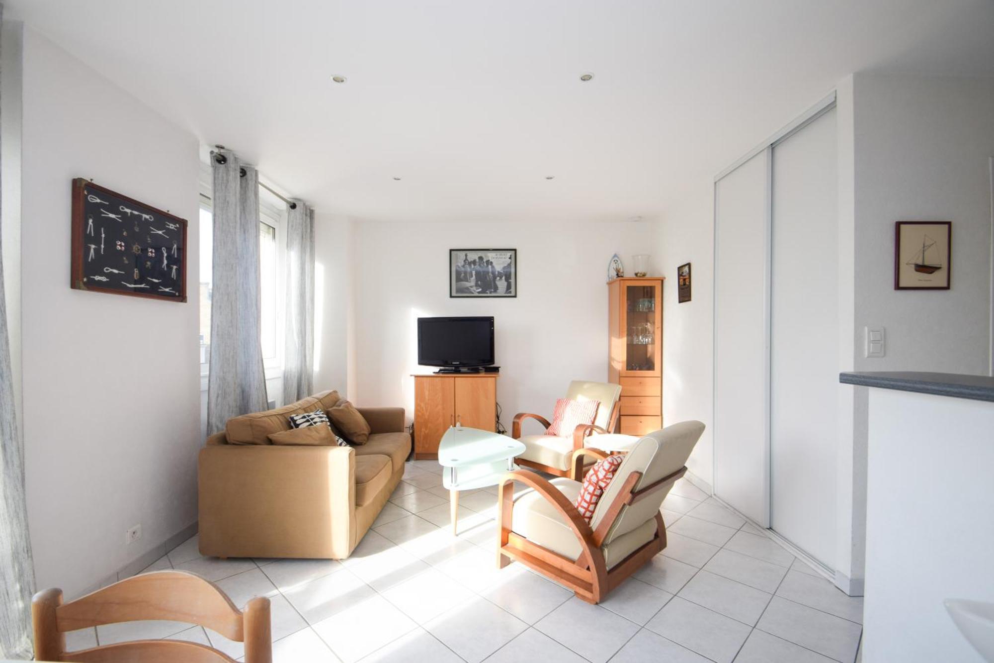 Appt 2 Pieces Confort 3 Pers Au Pied De La Plage Vacances Sans Voiture Dinard Luaran gambar