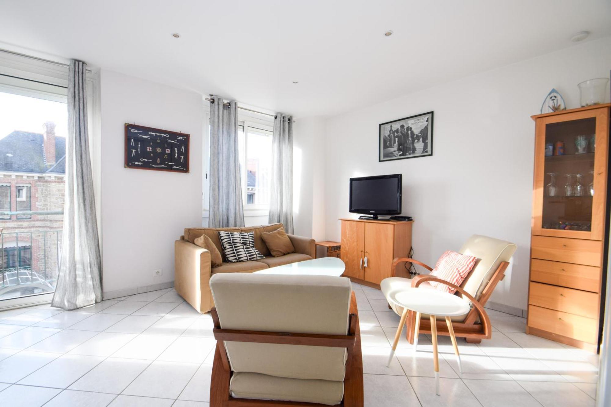 Appt 2 Pieces Confort 3 Pers Au Pied De La Plage Vacances Sans Voiture Dinard Luaran gambar
