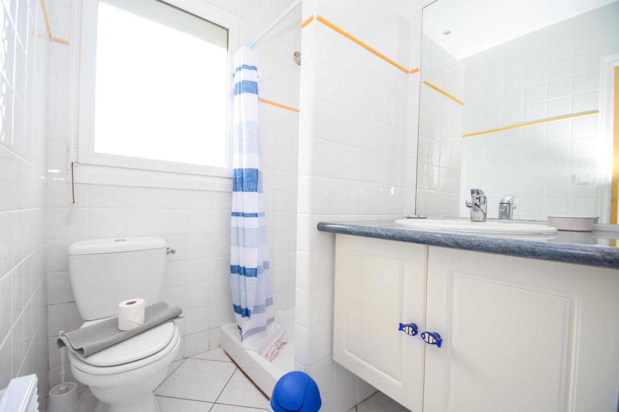Appt 2 Pieces Confort 3 Pers Au Pied De La Plage Vacances Sans Voiture Dinard Luaran gambar